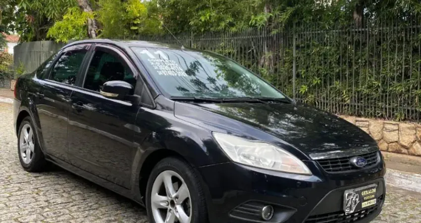 Ford focus muito bem cuidado e com preço acessivel.