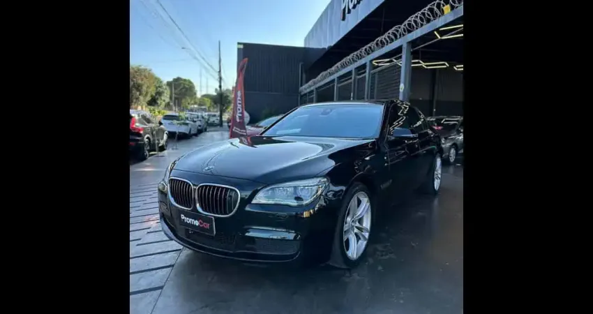BMW 750i M Sport Sedan 4.4 V8 450cv Aut.