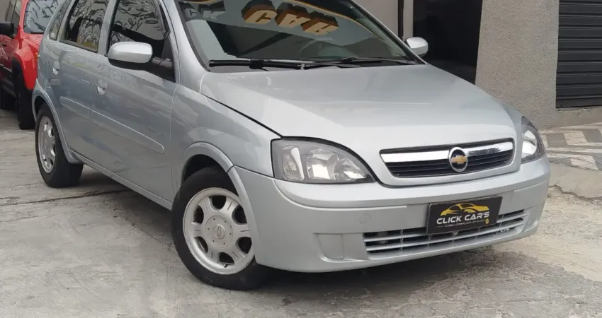 Corsa Hatch completo 