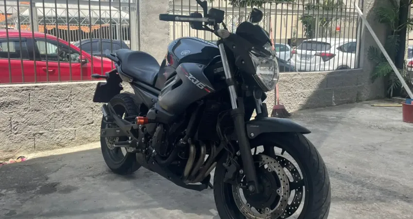 Impecável! Yamaha XJ6 2016 oportunidade só aqui na click car's