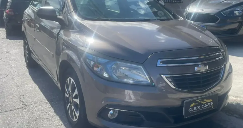 Oportunidade Onix LTZ 1.4 Flex 2014  única dona ABAIXO da FIPE