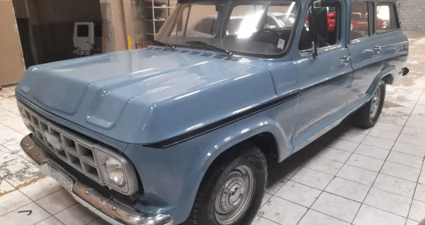 Chevrolet Veraneio luxo 1969 4 marchas, em ótimo estado de conservação