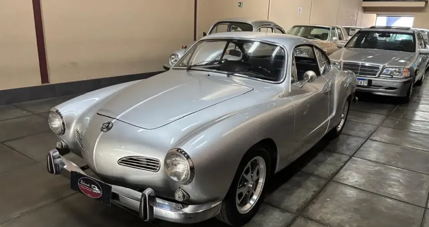 Volkswagen Karmann Guia 1968 conservado