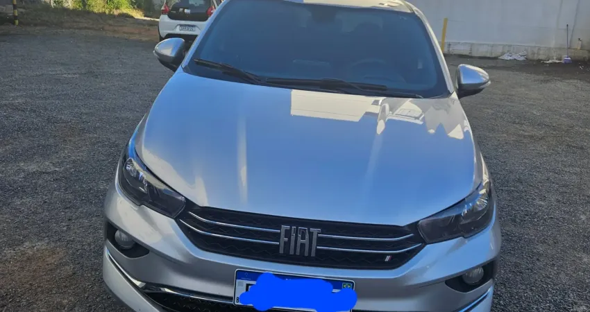 Carro impecavel com apenas 14.570 km. Oportunidade. 