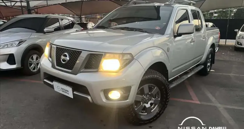 NISSAN FRONTIER 2.5 SV ATTACK 10 ANOS 4X4 CD TURBO ELETRONIC DIESEL 4P MANUAL