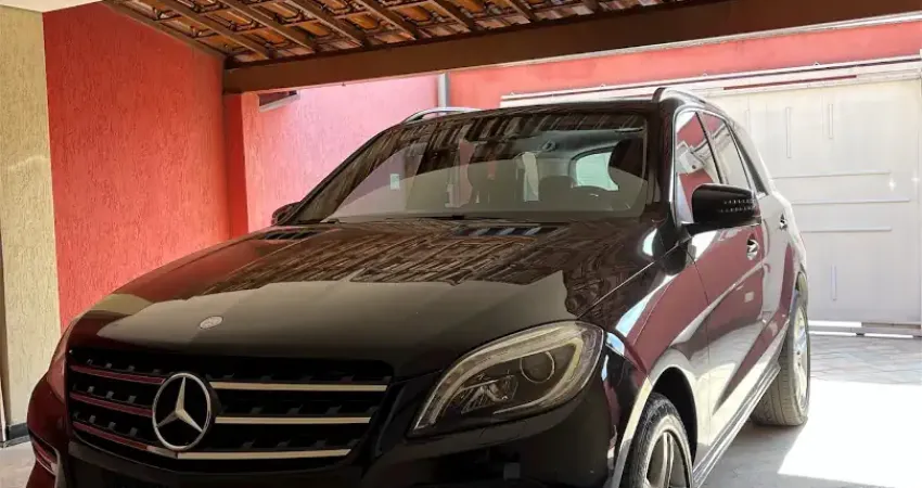 MERCEDES-BENZ ML 350 2013 – PRETA – AUTOMÁTICA | IMBATÍVEL!