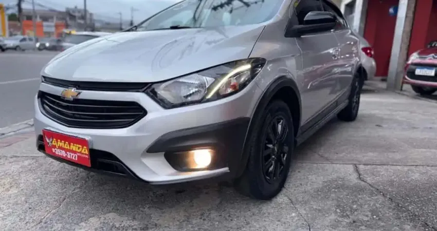 Chevrolet Onix ACTIV 1.4 8V FLEX AUT. 4P - Prata - 2019/2019