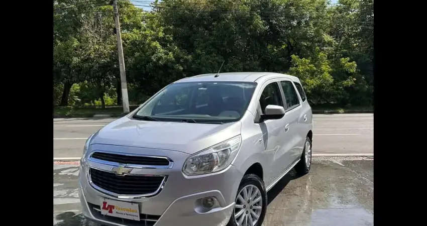 CHEVROLET SPIN 1.8L AT LT 2013