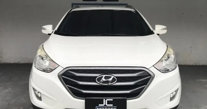 Extremamente revisado, documento em dia, laudo aprovado, nada para fazer.