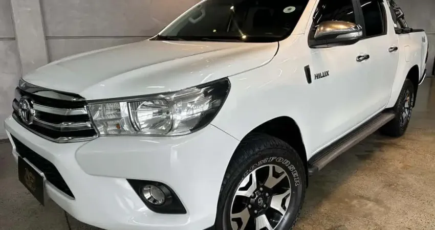 Toyota Hilux CD 4x4 2.8 Diesel Mec.  - Branca - 2018/2018