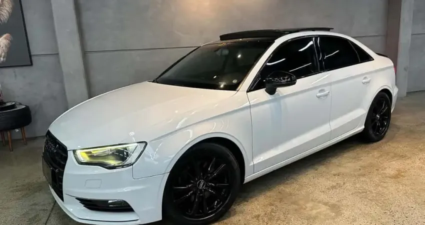 Audi A3 1..8  Ambition   - Branca - 2013/2014