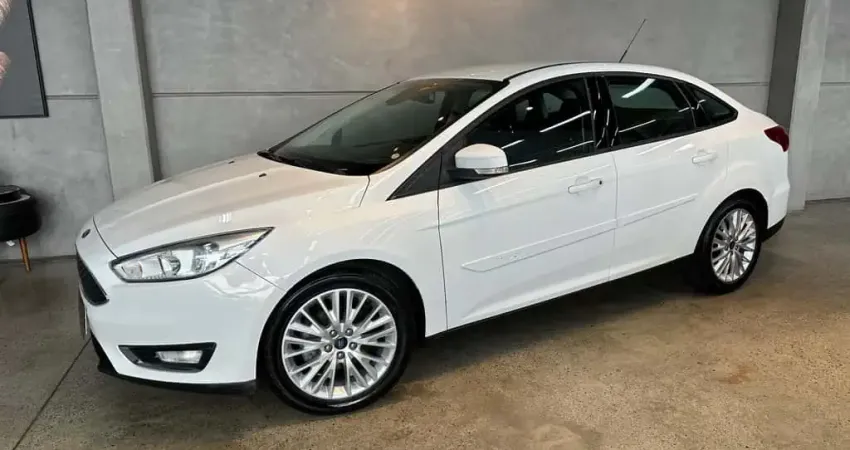 Ford Focus Sedan I/  SE AT 2.0SC - Branca - 2015/2016
