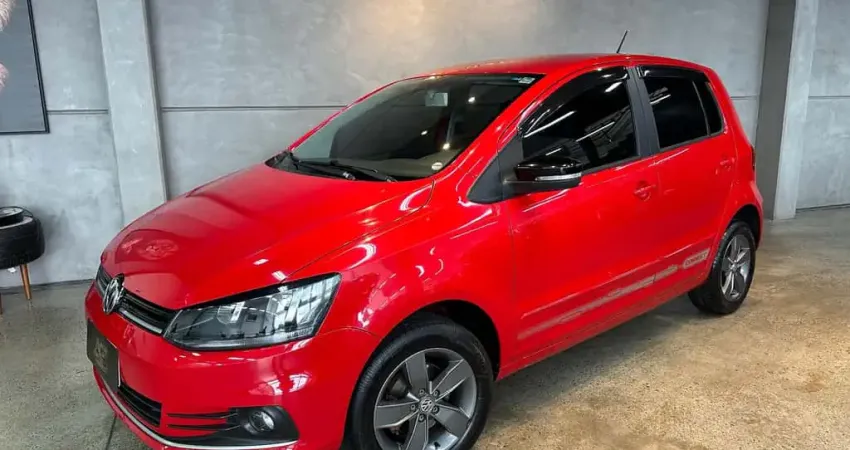 Volkswagen Fox W/ CONNECT SB - Vermelha - 2019/2019