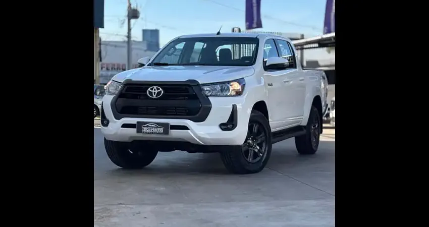 TOYOTA HILUX CD SR 4x4 2.8 TDI Diesel Aut.