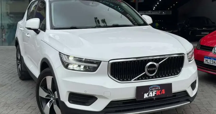 Volvo XC 40 T-5 MOMENTUM 2.0 252cv AWD