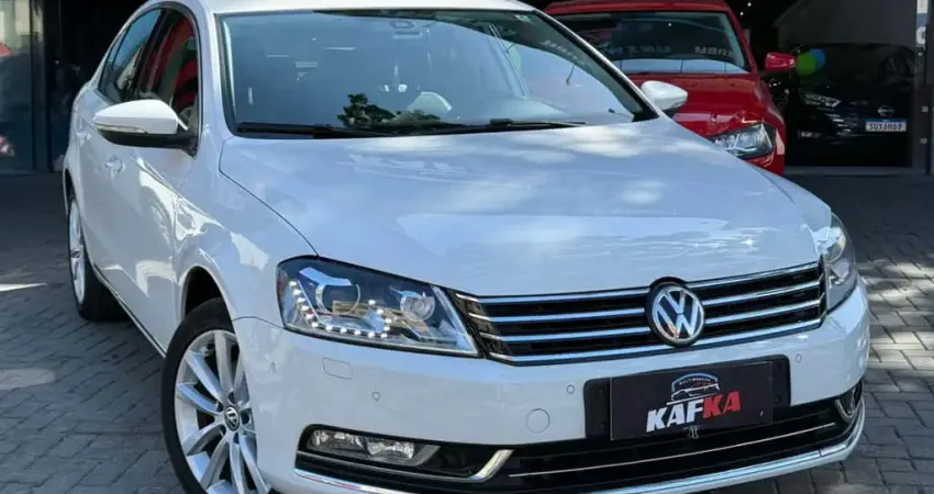 Volkswagen Passat TB 2.0 FSI/TSI 211cv Tiptronic 4p