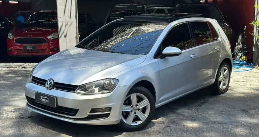 Golf Confort 1.6 Aut, Um Hatch que combina combina conforto e desempenho
