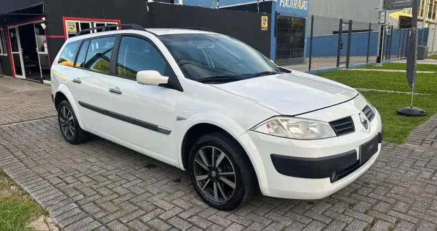 RENAULT MEGANEGT DYN 16 2011