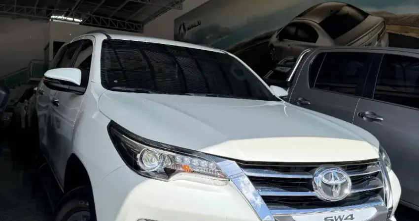 Toyota Hilux SW4 SRX 2.8 7L 2018