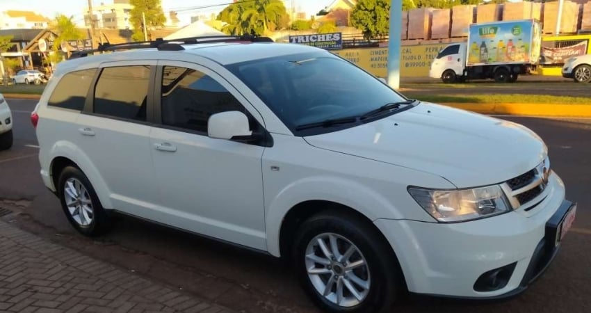O carro esta bem conservado
