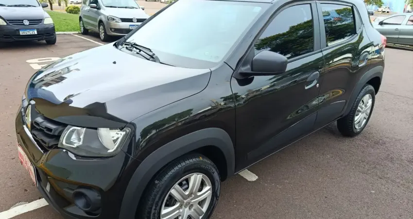 Esse carro esta super conservado pouco rodado bom de pneus bom de pintura e de mecanica