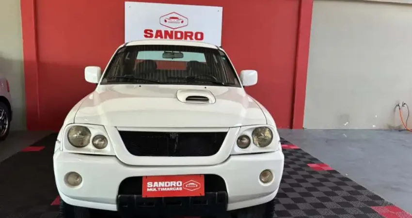 Mitsubishi L200 2.5 SPORT HPE 4X4 CD 8V TURBO INTERCOOLER DIESEL 4P AUTOMÁTICO