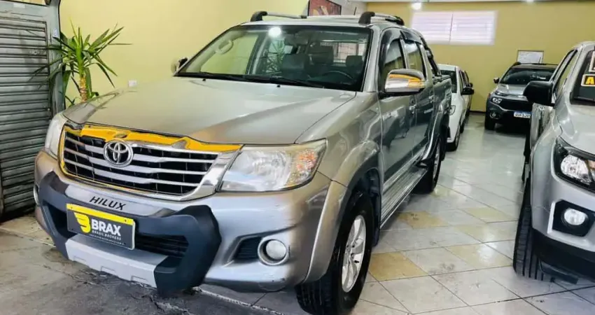 TOYOTA HILUX CD4X2 SRV 2015