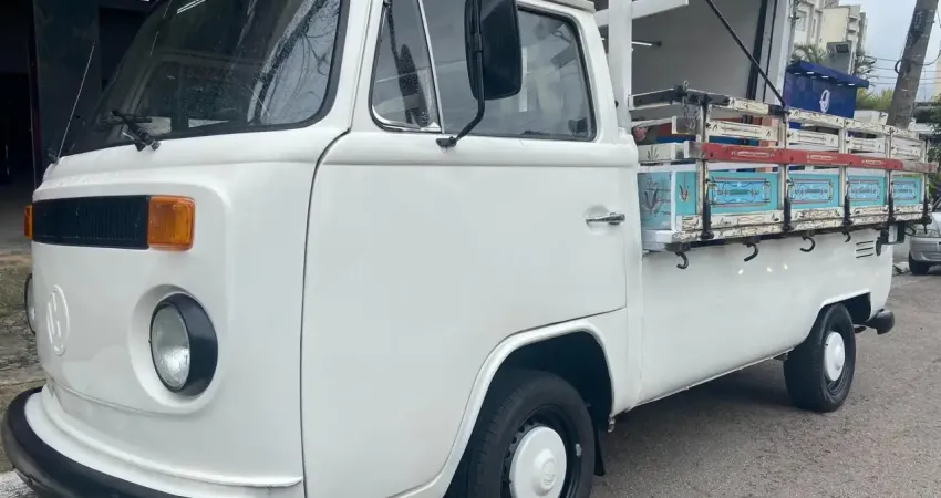 Kombi pick-up em excelente estado, revisado pronto pro trabalho 