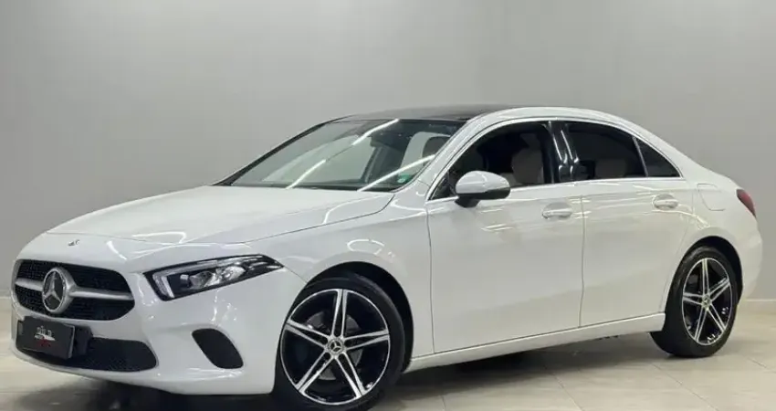 Mercedes A200 2020 — Luxo, Tecnologia e Desempenho em Estado Impecável!