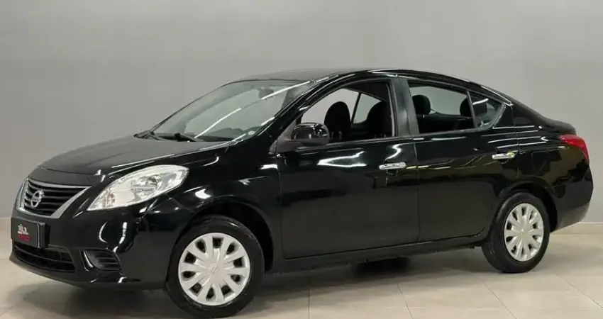 Versa 2013 SV 1.6 — Conforto, Economia e Excelente Custo-Benefício!