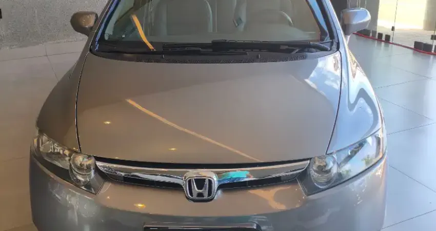 Honda Civic LXS 2008 • Automático • Cinza • 184.000 km   O GIGANTE QUE TODO MUNDO RESPEITA