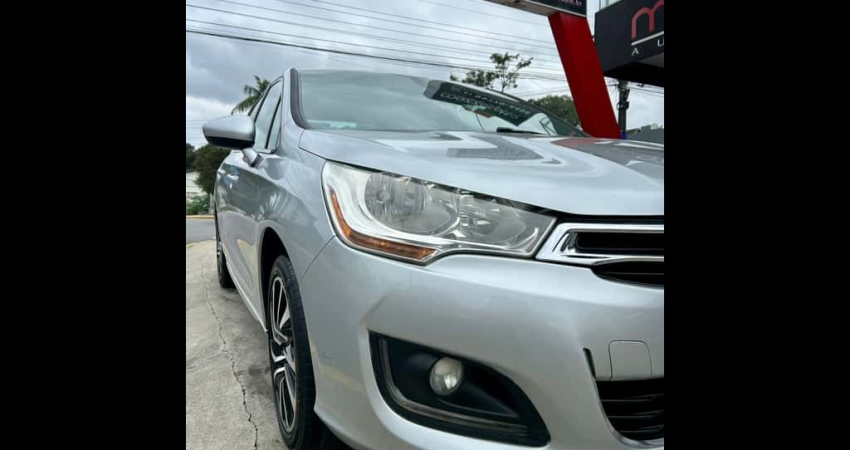 Citroën C4 LOUNGE Tendance 2.0 Flex 4p Aut.