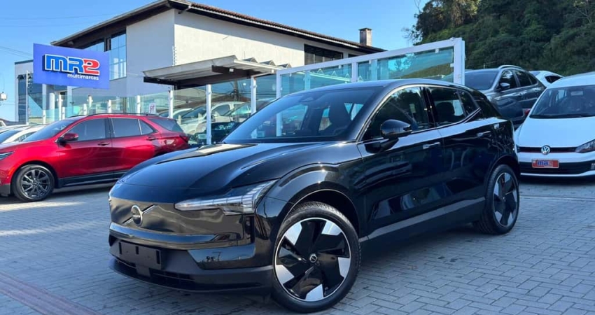 Volvo EX30 E60 Plus (Elétrico)