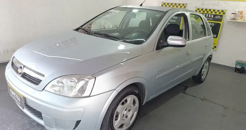 Veículo com Laudo Cautelar 100% aprovado, todo revisado, Veículo tem de série, Direção hidráulica, v