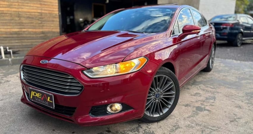 Ford Fusion Titanium 2.0  - Vermelha - 2013/2013