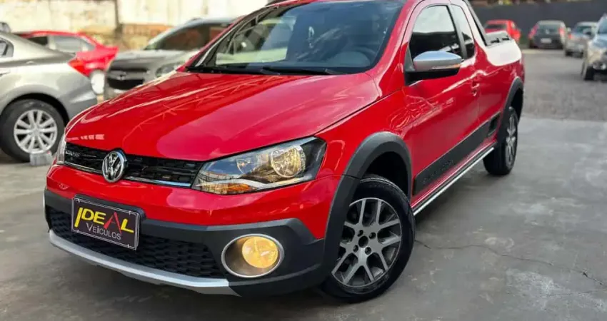 Volkswagen Saveiro Cross - Vermelha - 2013/2014