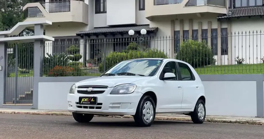 Chevrolet Celta Spirit 1.0L LT - Branca - 2014/2015