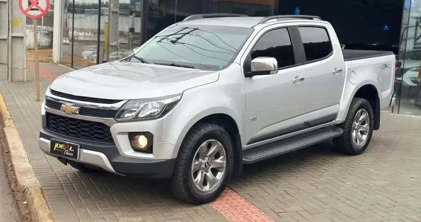 Chevrolet S-10 Pick-up LTZ - Prata - 2021/2022