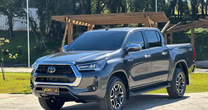 Toyota Hilux CDLTDA4ND - Cinza - 2022/2023