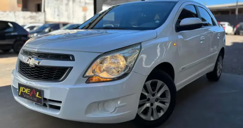 Chevrolet Cobalt 1.4 LS - Branca - 2013/2014