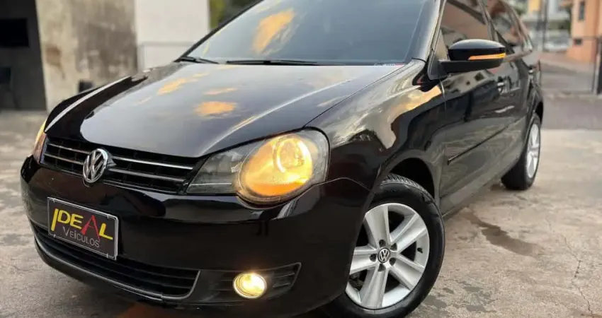 Volkswagen Polo Sportline 1.6 - Preta - 2012/2013