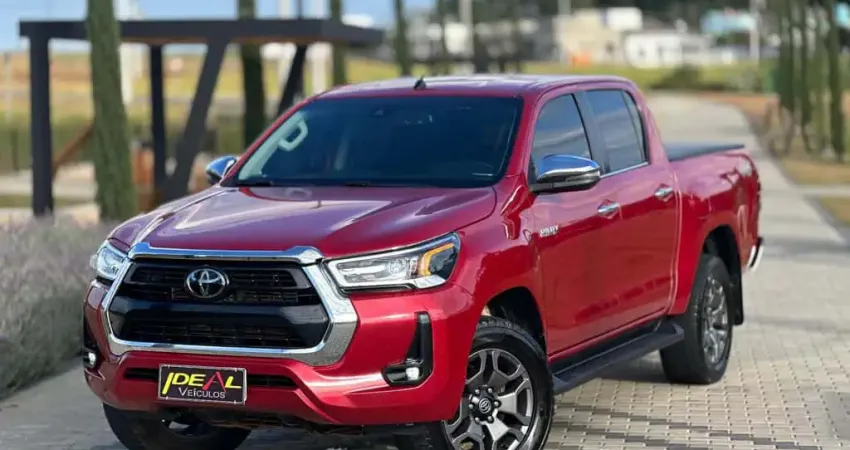 Toyota Hilux /  CDSRXA4FD - Vermelha - 2021/2021