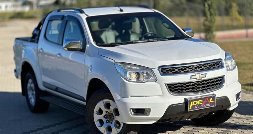 Chevrolet S-10 Pick-up LTZ 2.4 F.Power 4x2 CD  - Branca - 2012/2013