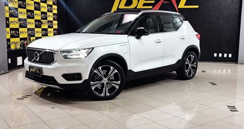 Volvo XC40 T-5 INSCRIPTION - Branca - 2021/2022