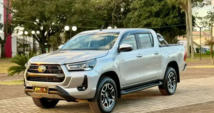 Toyota Hilux /  CDSRXA4FD - Prata - 2021/2021