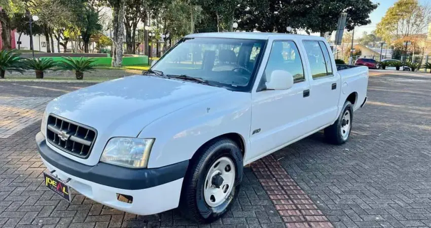 Chevrolet S-10 Pick-up 2.4 D - Branca - 2001/2002