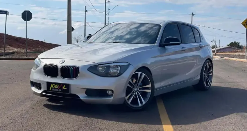 BMW 116ia 1.6 Turbo - Prata - 2013/2014