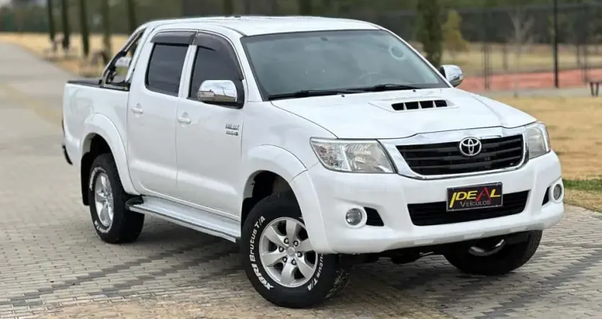 Toyota Hilux CD 4X4 SRV - Branca - 2011/2012