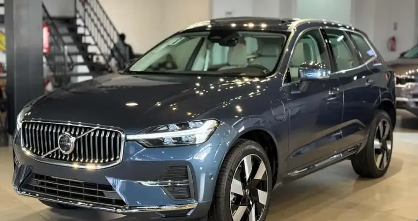 Volvo XC60 T8 ULTRA - Azul - 2024/2025