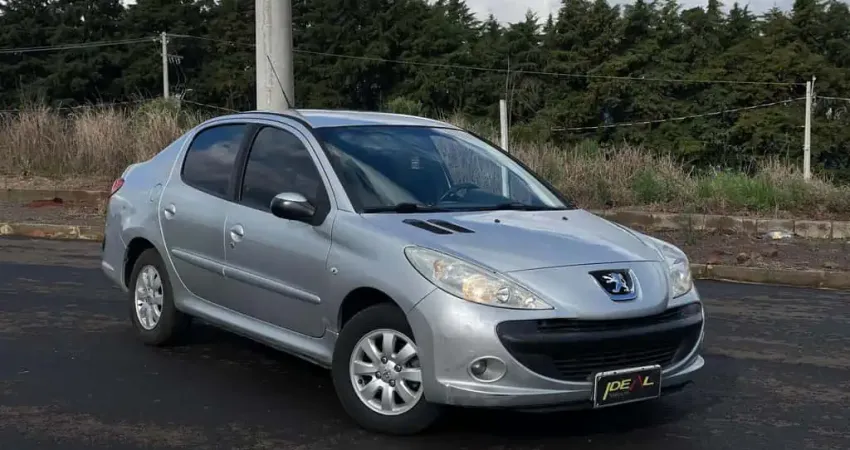 Peugeot 207 Passion XR Sport 1.4 - Prata - 2009/2009